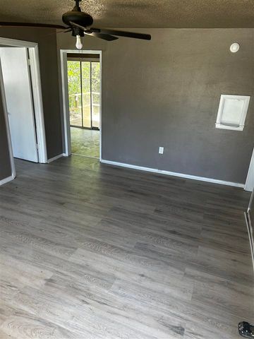1807 NW Taylor, Lawton, OK 73507