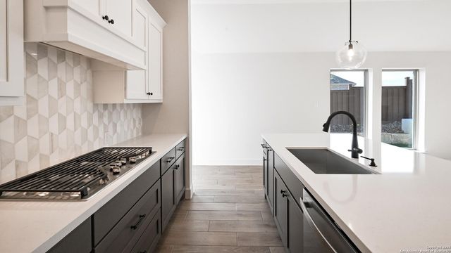 358 Cleveland Way, New Braunfels, TX 78130