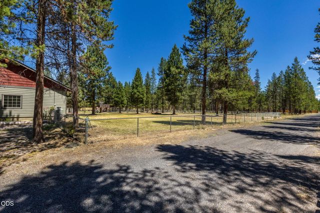 150128 Paul Drive, La Pine, OR 97739