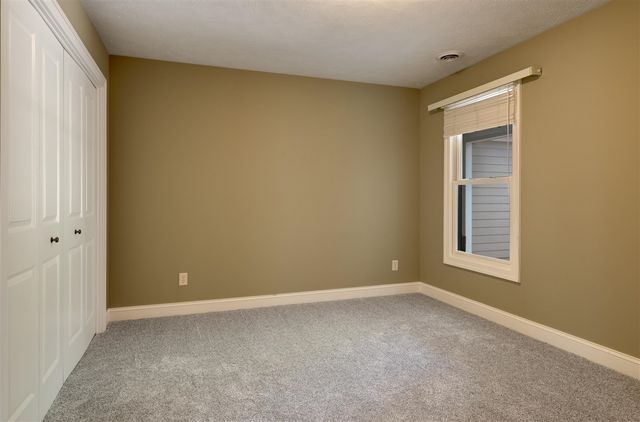 2926 Grand Isle Drive, Belmont, MI 49306