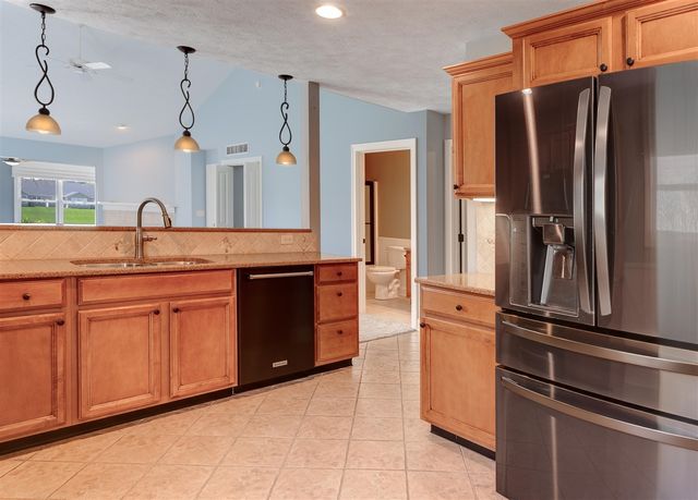 2926 Grand Isle Drive, Belmont, MI 49306
