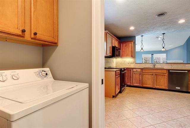 2926 Grand Isle Drive, Belmont, MI 49306