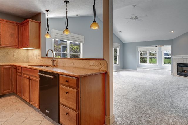 2926 Grand Isle Drive, Belmont, MI 49306