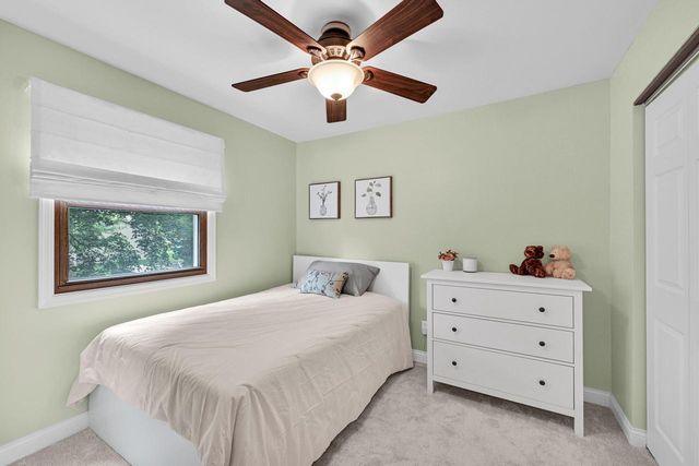 8021 W Cascade DRIVE, Franklin, WI 53132