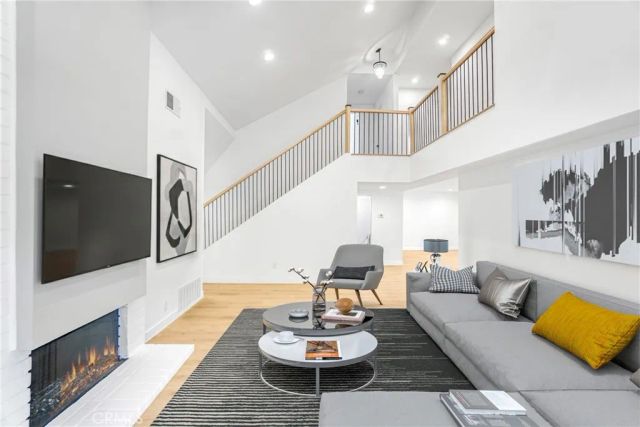 27311 Country Glen, Agoura Hills, CA 91301