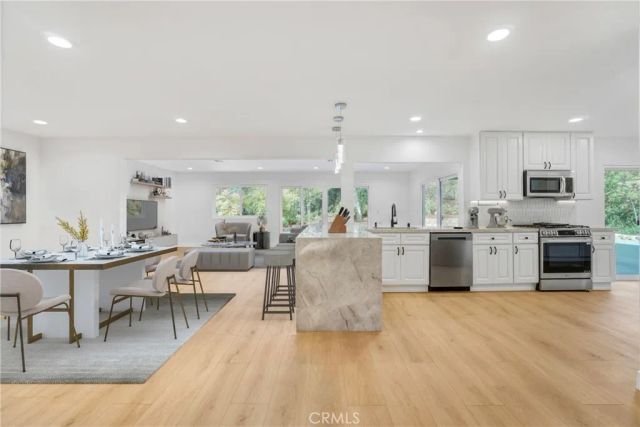 27311 Country Glen, Agoura Hills, CA 91301