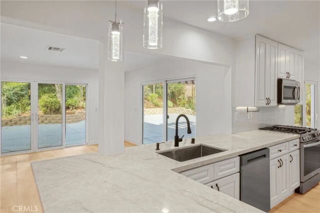 27311 Country Glen, Agoura Hills, CA 91301