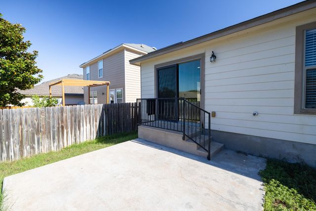2322 Kuykendall DR, Georgetown, TX 78626