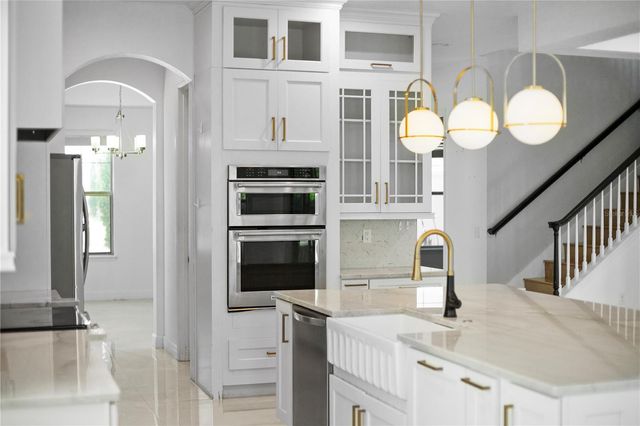 8394 LOOKOUT POINTE DRIVE, Windermere, FL 34786