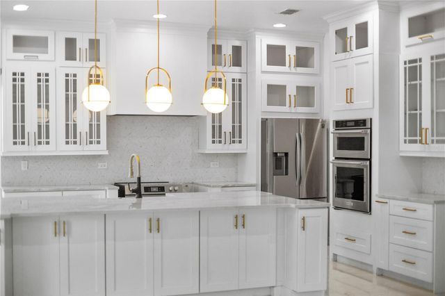 8394 LOOKOUT POINTE DRIVE, Windermere, FL 34786