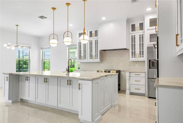 8394 LOOKOUT POINTE DRIVE, Windermere, FL 34786