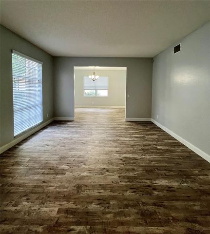 9318 HERITAGE OAK COURT, Tampa, FL 33647