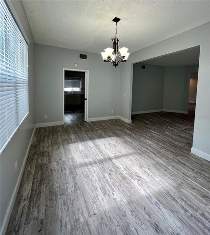 9318 HERITAGE OAK COURT, Tampa, FL 33647