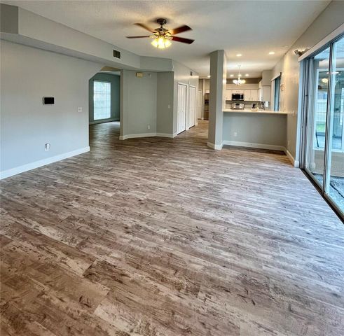 9318 HERITAGE OAK COURT, Tampa, FL 33647