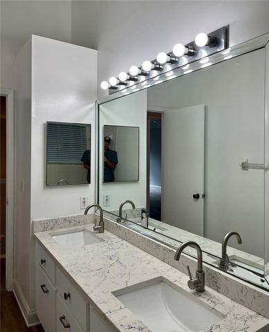 9318 HERITAGE OAK COURT, Tampa, FL 33647