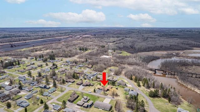 3718 7th St, Superior, WI 54880