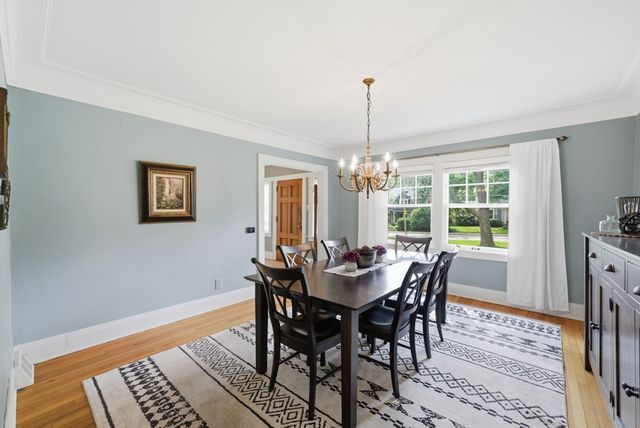 413 38th Place, Des Moines, IA 50312