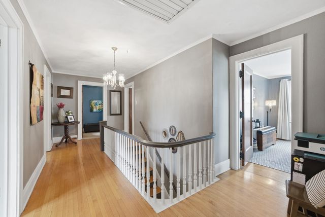 413 38th Place, Des Moines, IA 50312