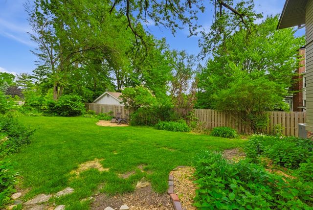 413 38th Place, Des Moines, IA 50312