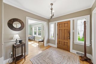 413 38th Place, Des Moines, IA 50312