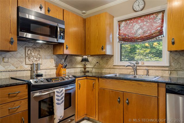 1218 E 30th Place, Tulsa, OK 74114