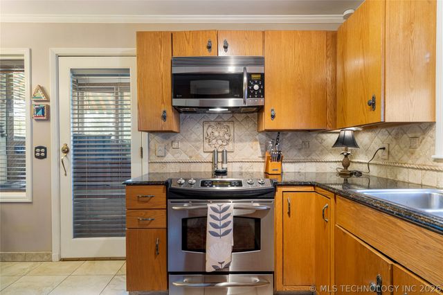 1218 E 30th Place, Tulsa, OK 74114