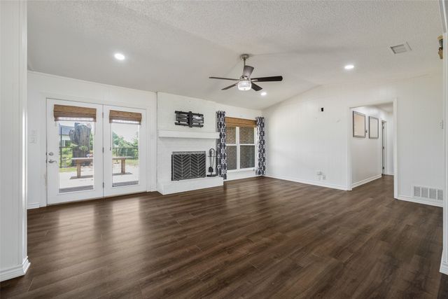 18341 Shore Drive, Kemp, TX 75143