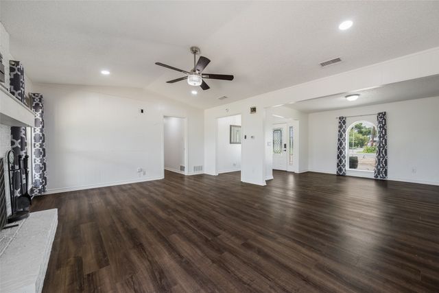 18341 Shore Drive, Kemp, TX 75143
