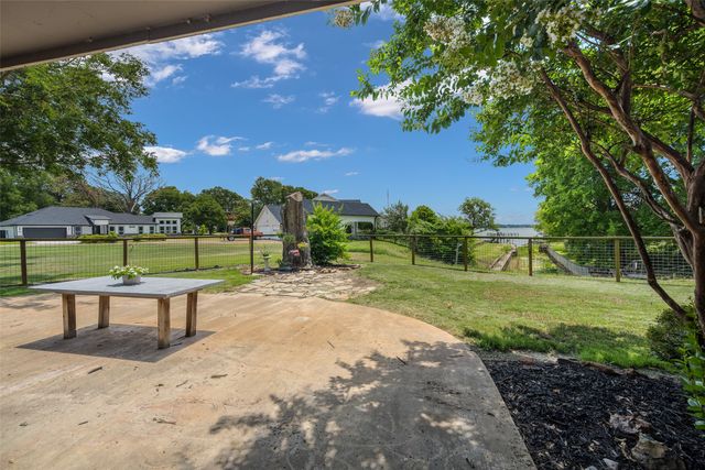 18341 Shore Drive, Kemp, TX 75143