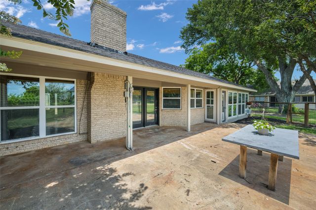 18341 Shore Drive, Kemp, TX 75143