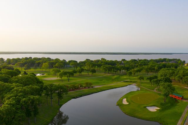 18341 Shore Drive, Kemp, TX 75143