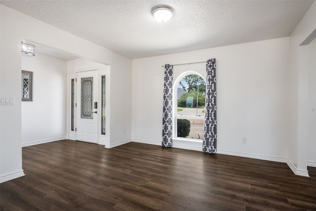 18341 Shore Drive, Kemp, TX 75143