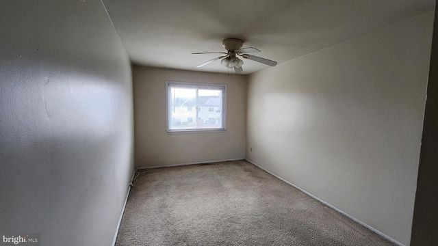 4 NUTMEG DR, Lumberton, NJ 08048