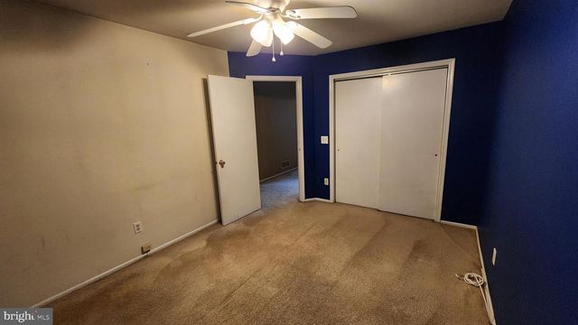 4 NUTMEG DR, Lumberton, NJ 08048