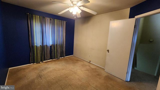 4 NUTMEG DR, Lumberton, NJ 08048