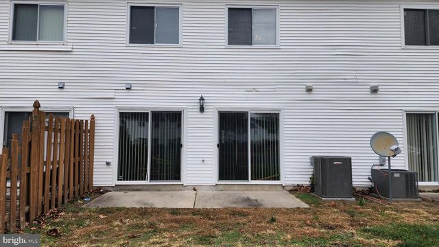 4 NUTMEG DR, Lumberton, NJ 08048