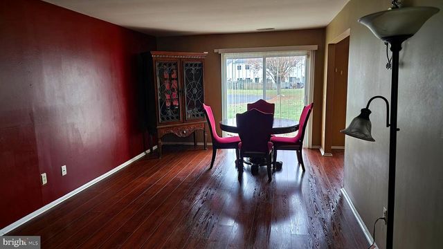 4 NUTMEG DR, Lumberton, NJ 08048