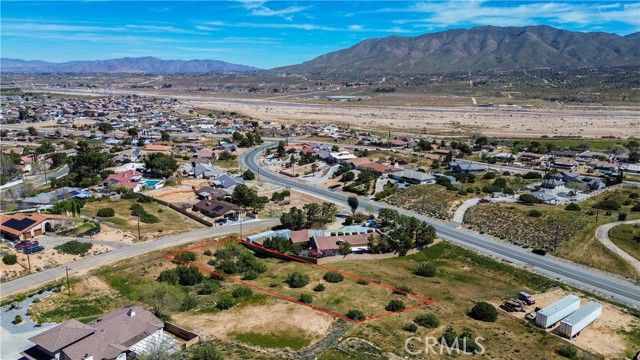 39833319 Plumas, Hesperia, CA 92345