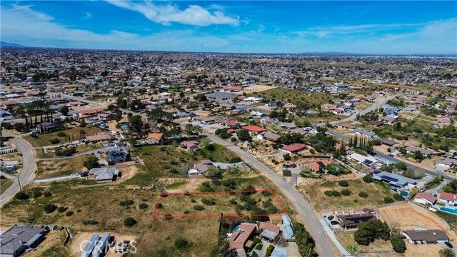 39833319 Plumas, Hesperia, CA 92345