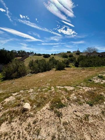 39833319 Plumas, Hesperia, CA 92345