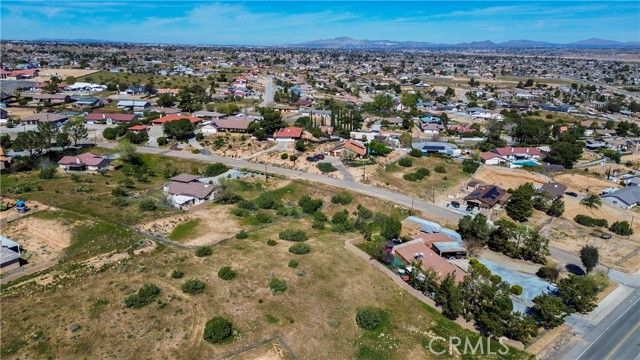 39833319 Plumas, Hesperia, CA 92345