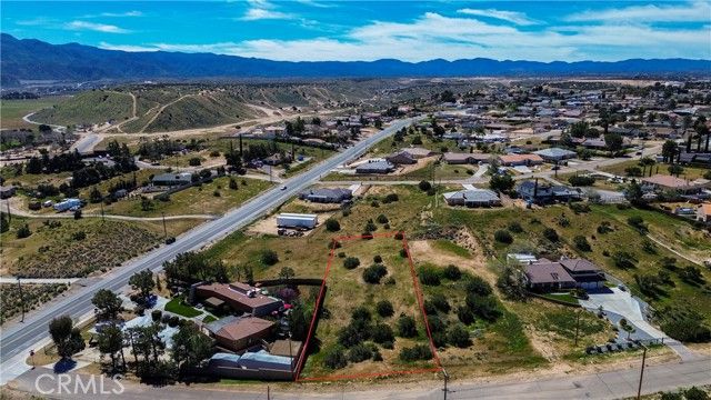 39833319 Plumas, Hesperia, CA 92345