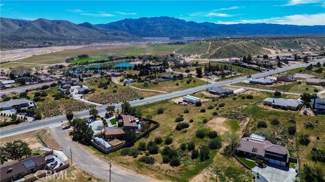 39833319 Plumas, Hesperia, CA 92345