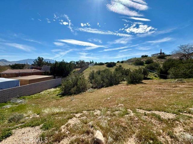 39833319 Plumas, Hesperia, CA 92345