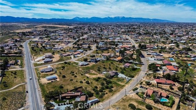 39833319 Plumas, Hesperia, CA 92345