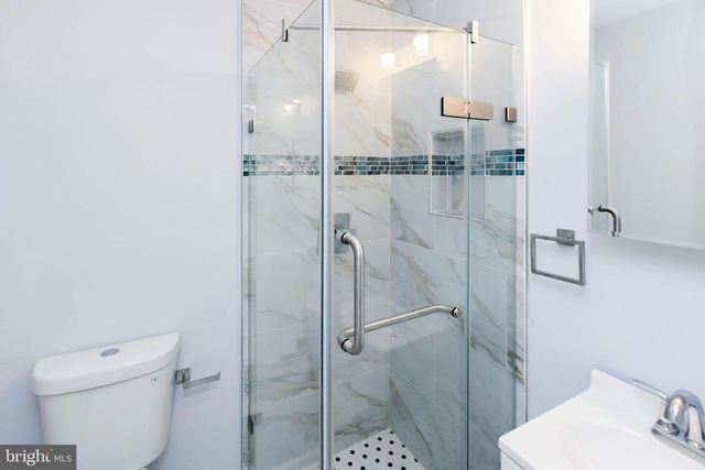 5016 IVORY WALTERS LN SE, Washington, DC 20019