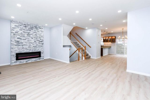 5016 IVORY WALTERS LN SE, Washington, DC 20019
