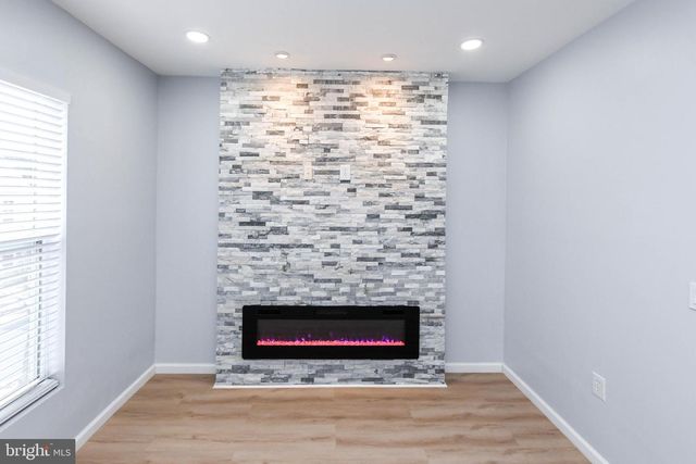 5016 IVORY WALTERS LN SE, Washington, DC 20019