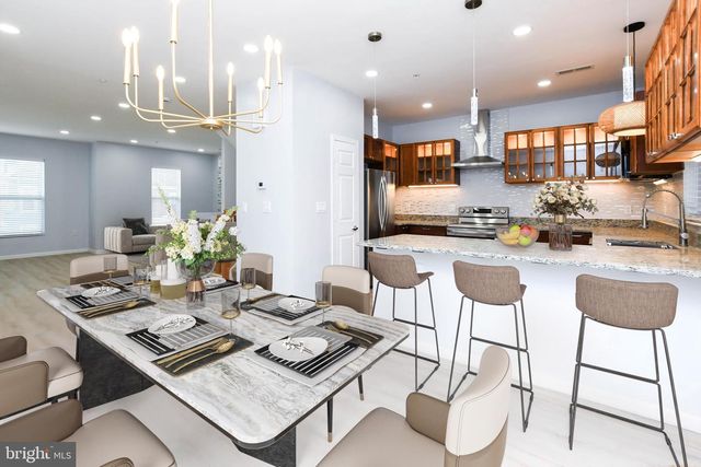 5016 IVORY WALTERS LN SE, Washington, DC 20019
