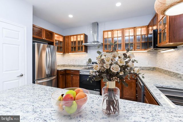 5016 IVORY WALTERS LN SE, Washington, DC 20019
